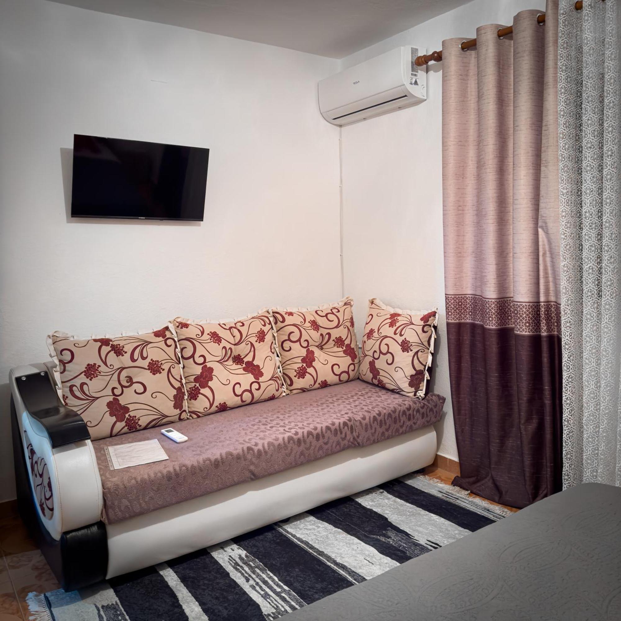 Guest House Ergest Përmet Dış mekan fotoğraf